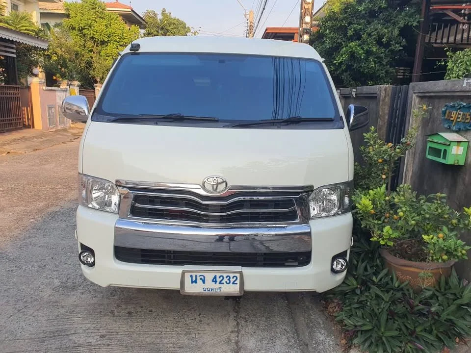 2009 Toyota Commuter V (H200) 2