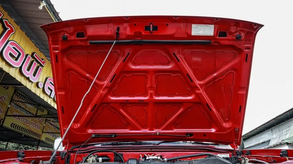 1997 Isuzu Trooper II 2