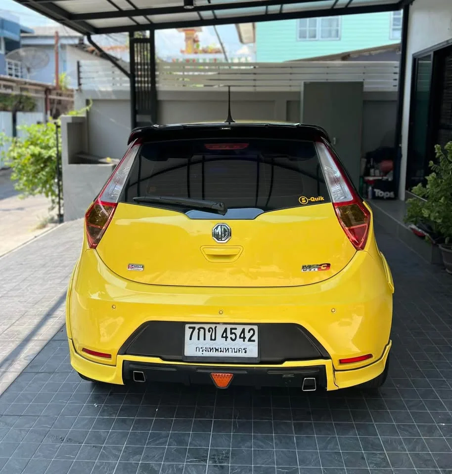 2016 MG 3 II 3