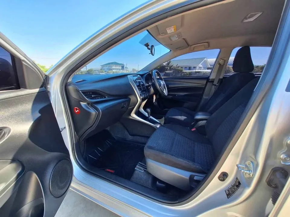 2020 Toyota Yaris ATIV III 3
