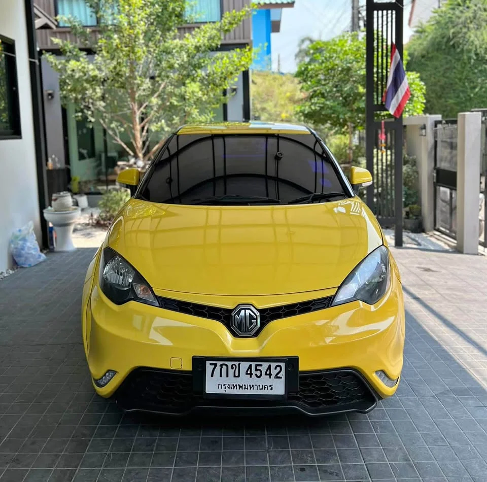 2016 MG 3 II 3