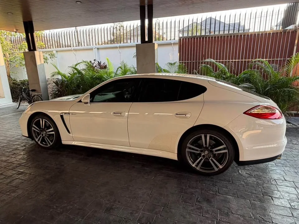 2012 Porsche Panamera I 2