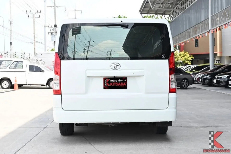 2022 Toyota HiAce VI (H300) 2