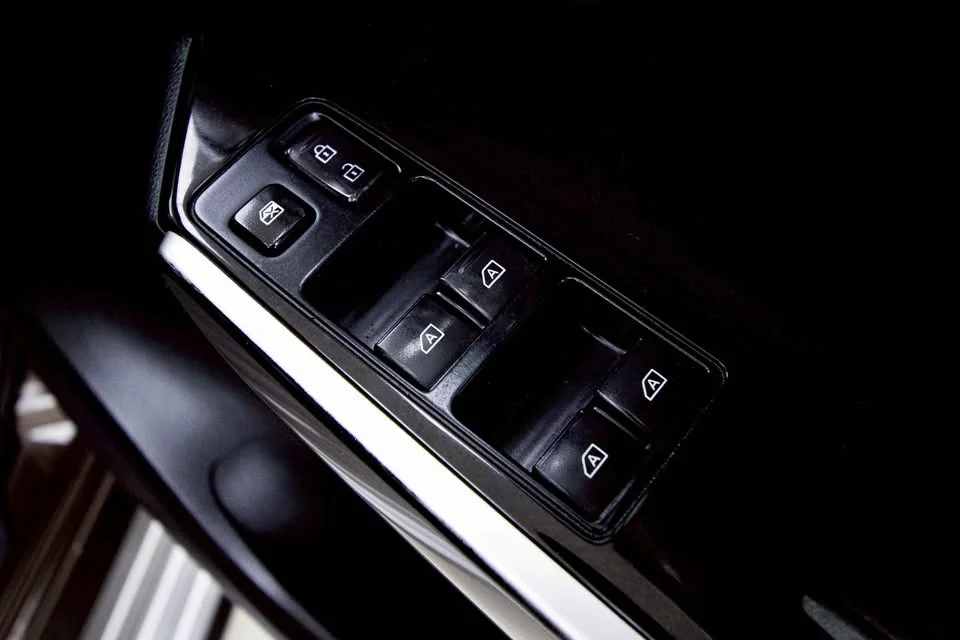 2020 Mitsubishi Pajero Sport III 2