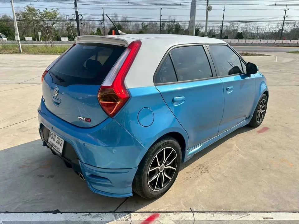 2016 MG 3 II 3