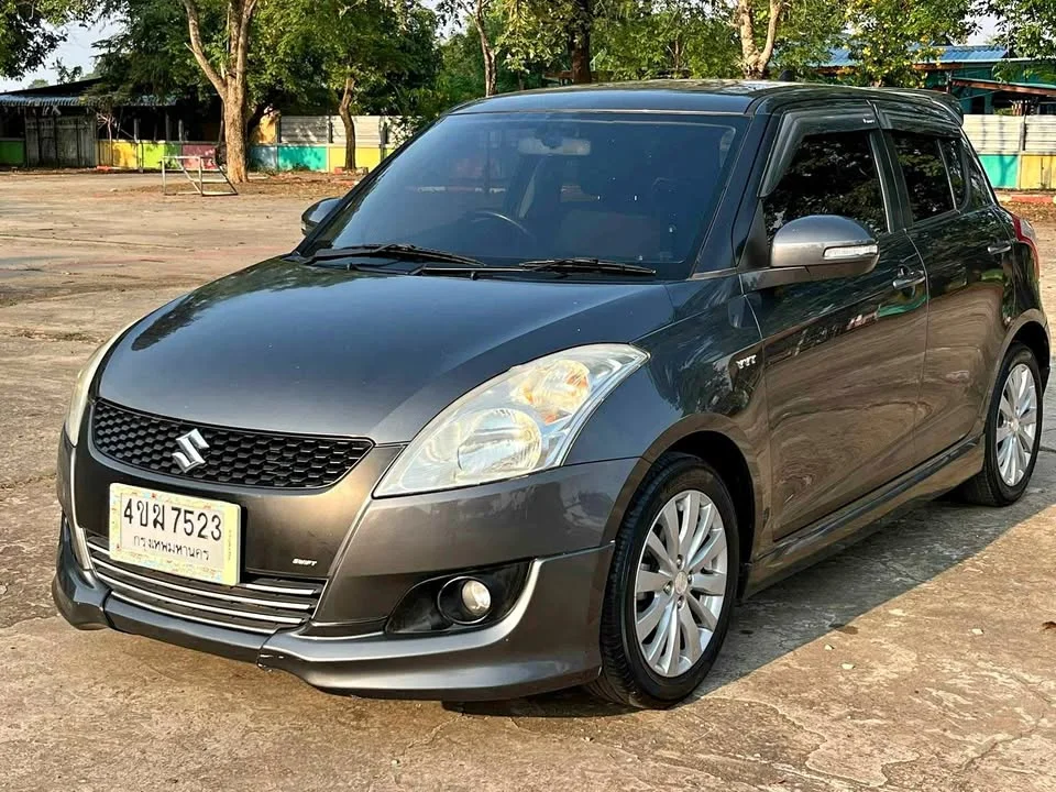 2012 Suzuki Swift II 2