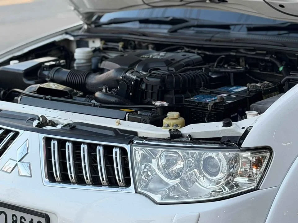 2012 Mitsubishi Pajero Sport II 3