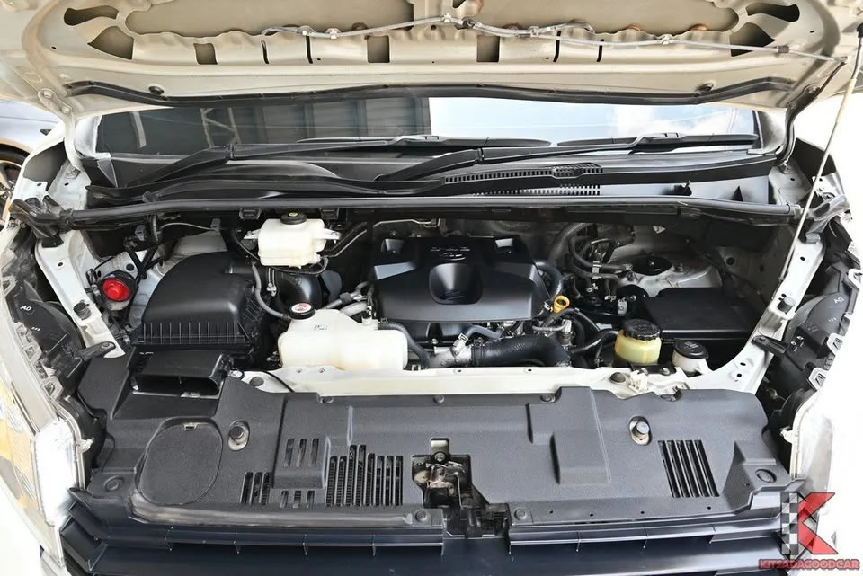 2022 Toyota HiAce VI (H300) 2