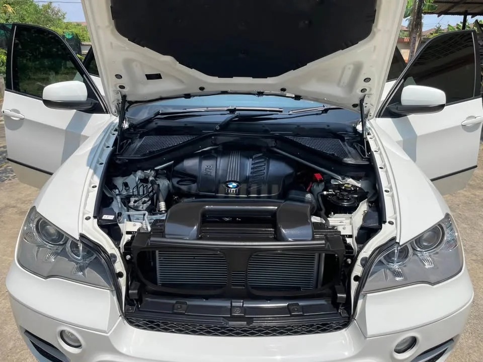 2011 BMW X5 E70 3