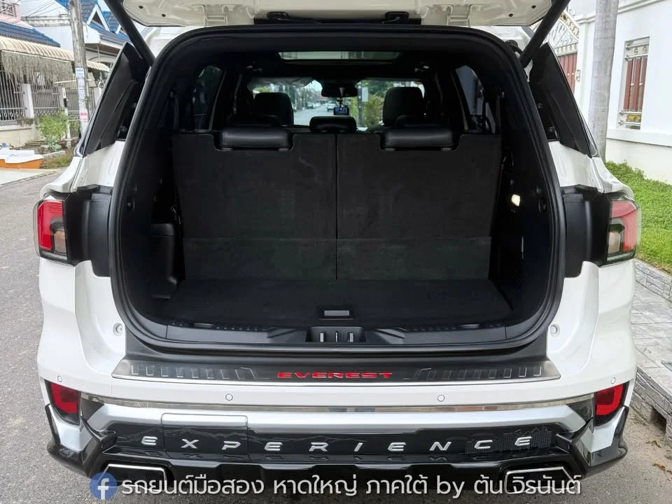 2023 Ford Everest III 2