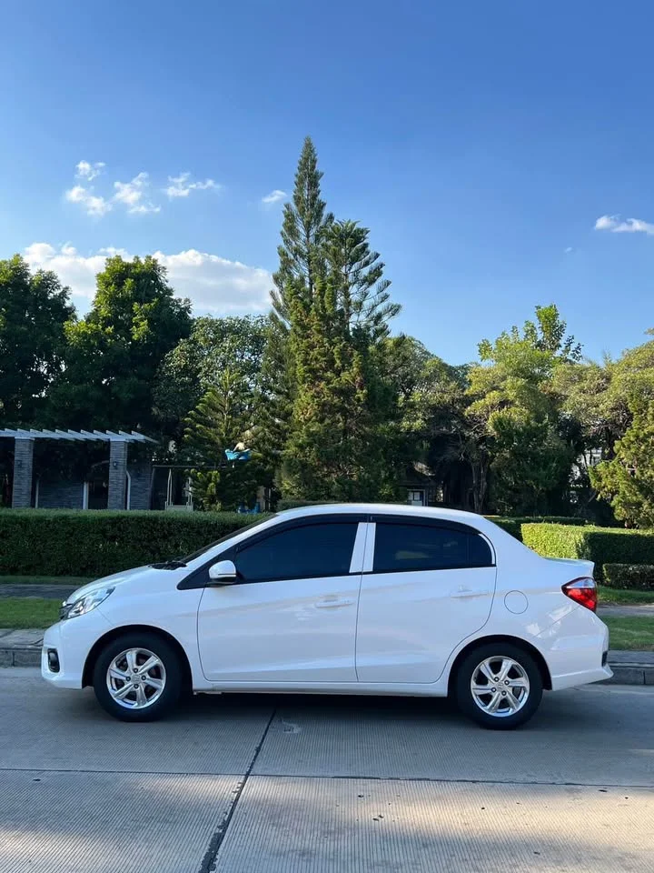 2017 Honda Brio Amaze I 2