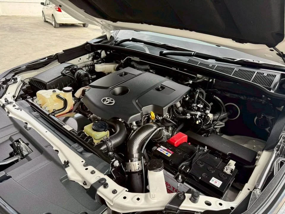 2022 Toyota Fortuner II 3
