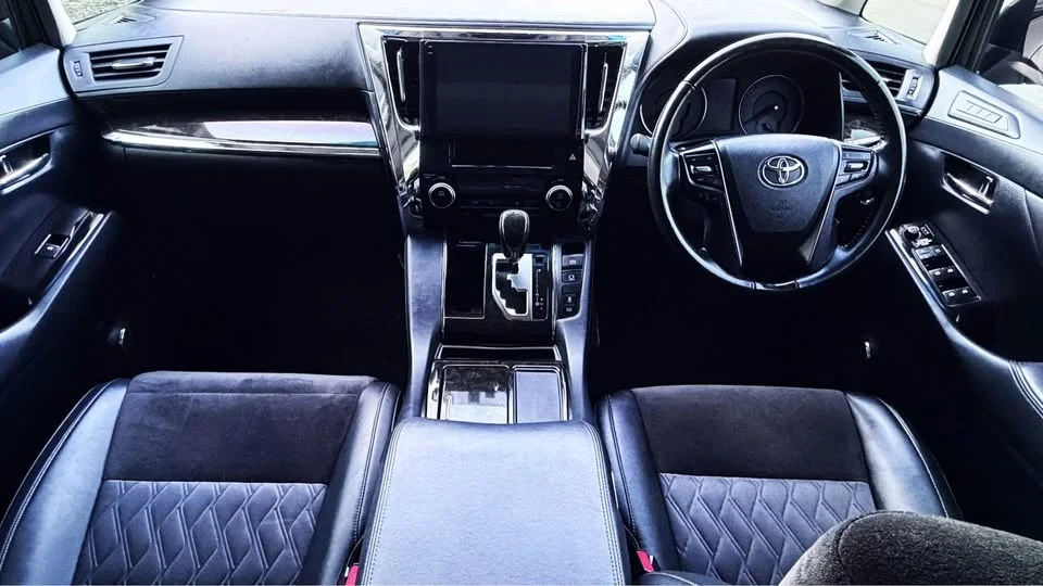 2017 Toyota Alphard, Vellfire III (AH30) 3