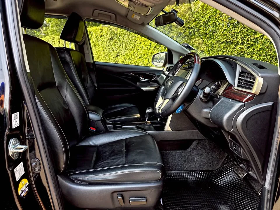 2021 Toyota Innova II 2