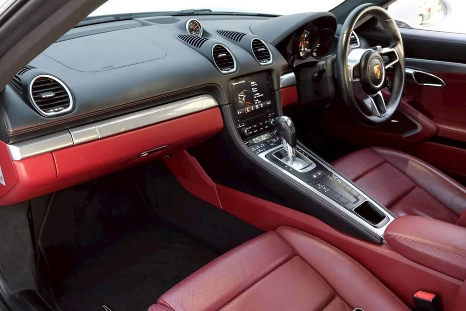 2018 Porsche 718 Boxster and Cayman IV 2