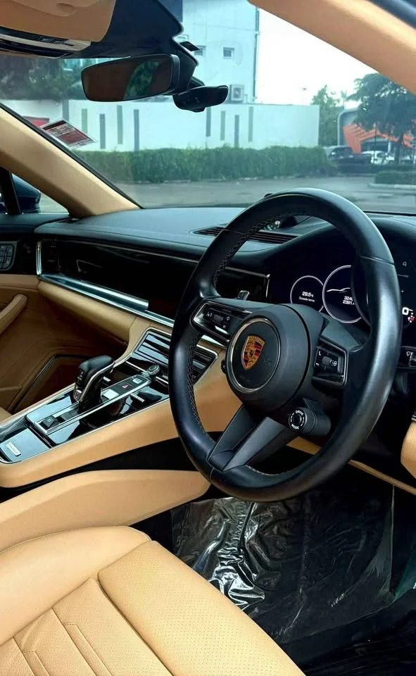 2021 Porsche Panamera II 2
