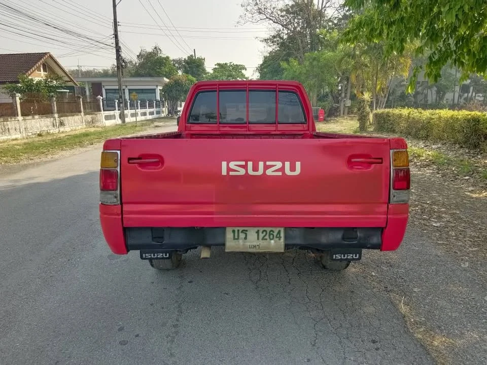 1993 Isuzu TFR III 2