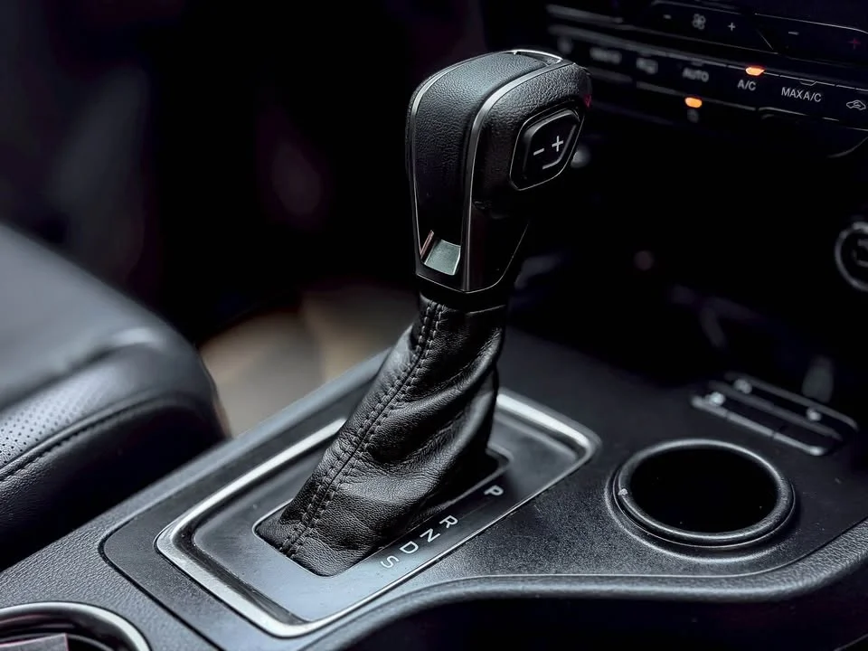 2019 Ford Everest II 3
