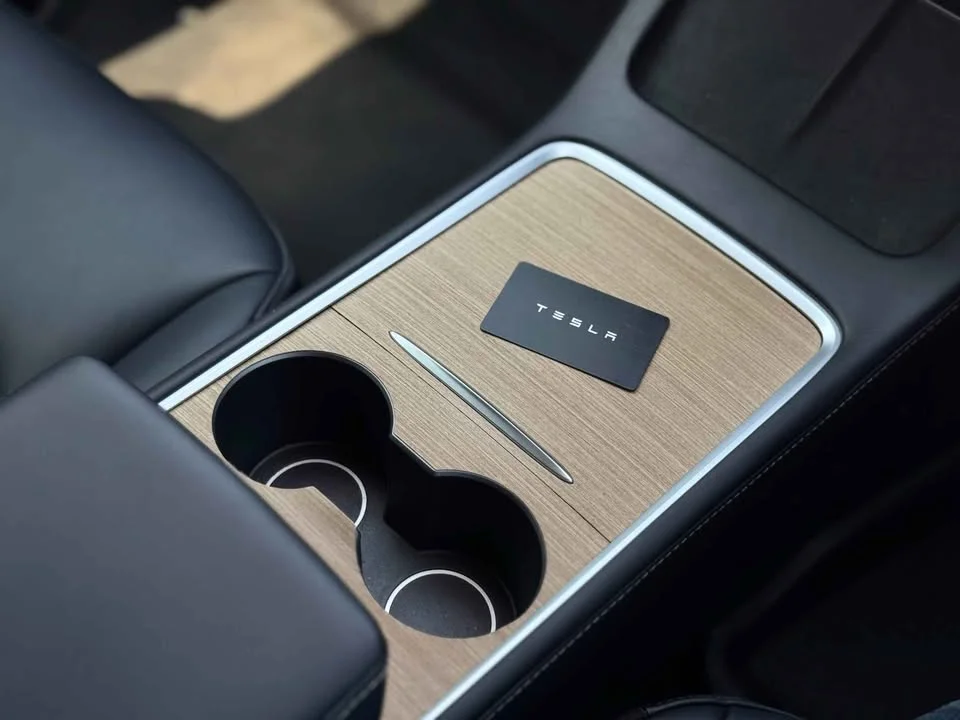 2023 Tesla Model 3 2