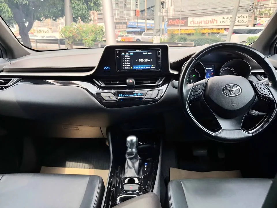 2018 Toyota C-HR I 3