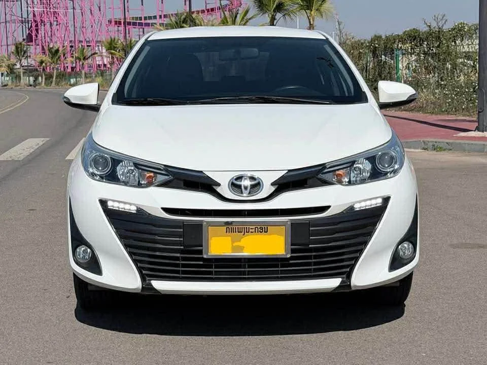 2019 Toyota Yaris ATIV III 2