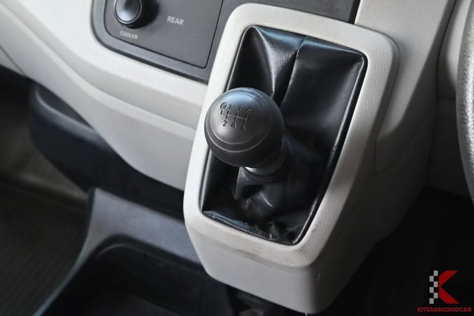 2022 Toyota HiAce VI (H300) 3