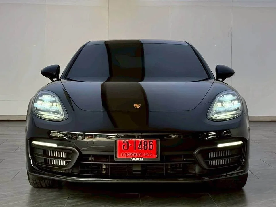 2023 Porsche Panamera II 3