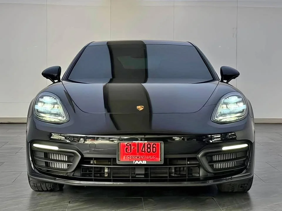 2023 Porsche Panamera II 2