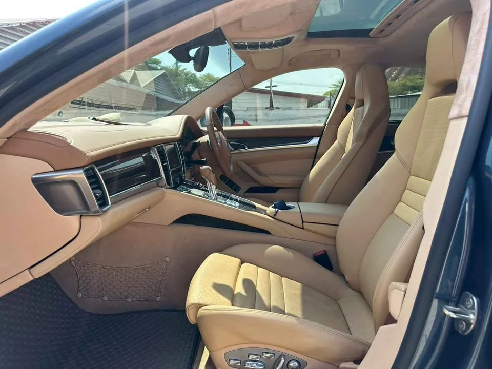2012 Porsche Panamera I 2