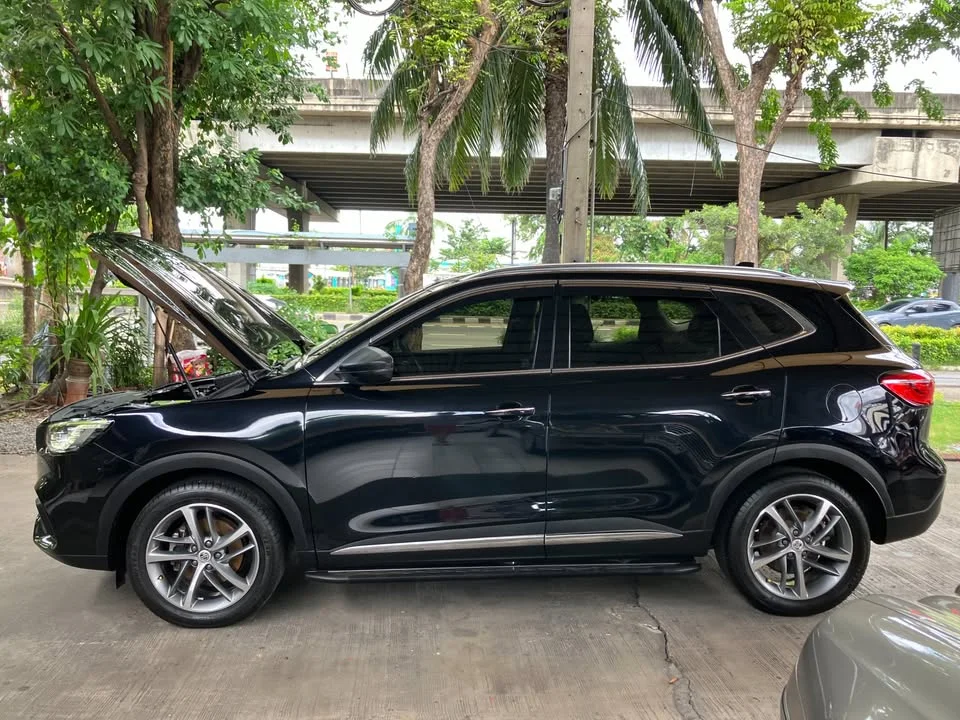 2019 MG HS 2