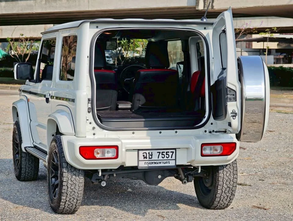 2021 Suzuki Jimny IV 2