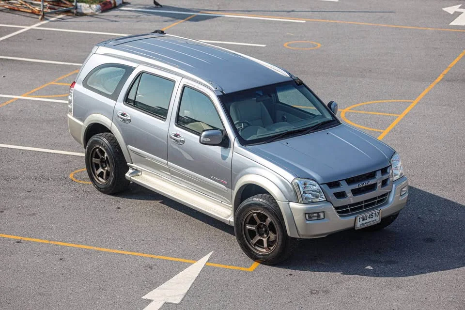 2006 Isuzu MU-7 3