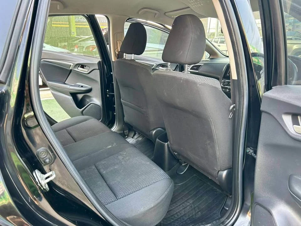 2020 Honda Jazz III 2