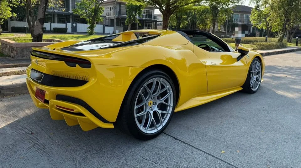2023 Ferrari SF90 Stradale 2