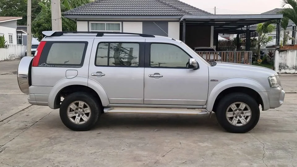 2008 Ford Everest I 3