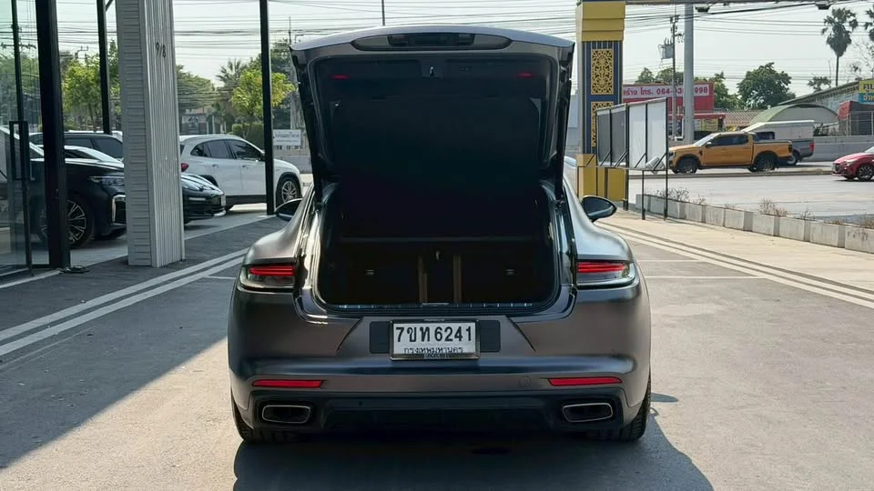 2021 Porsche Panamera II 3