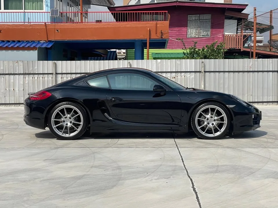 2015 Porsche Boxster and Cayman III 3