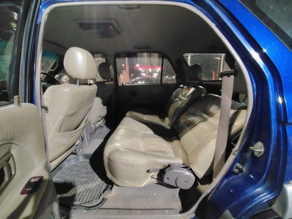 2004 Toyota Sport Rider I 3