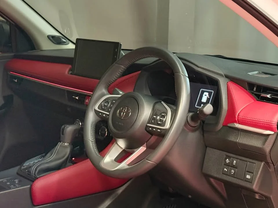 2024 Toyota Yaris ATIV IV 3