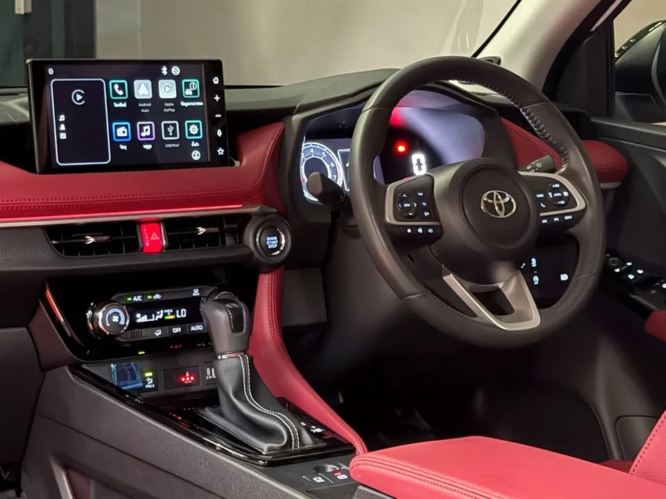 2024 Toyota Yaris ATIV IV 2