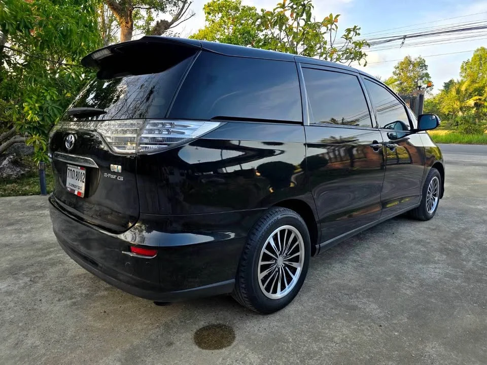 2007 Toyota Estima III 2
