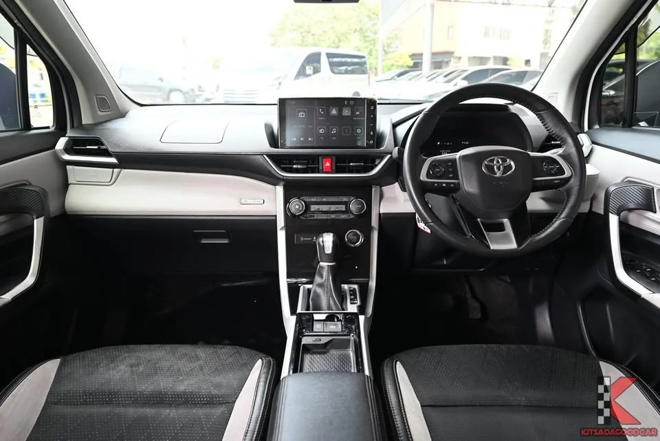 2023 Toyota Veloz III 3