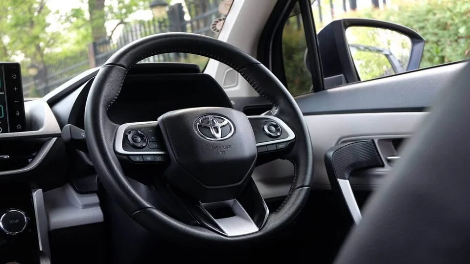 2023 Toyota Veloz III 3