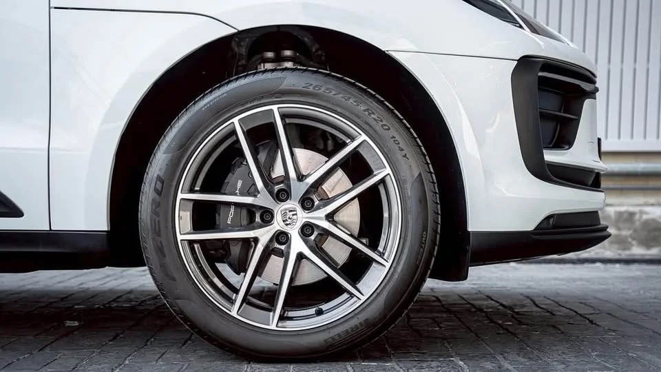 2023 Porsche Macan I 2