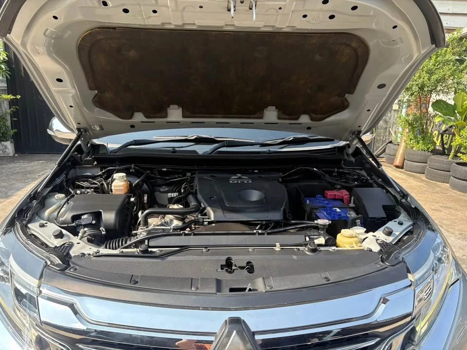 2016 Mitsubishi Pajero Sport III 2