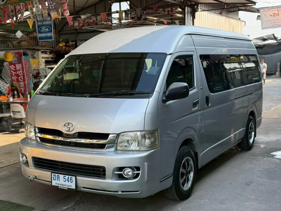2009 Toyota Commuter V (H200) 2