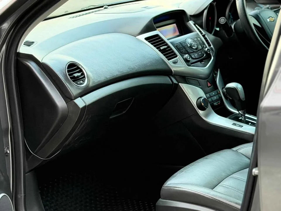 2013 Chevrolet Cruze I 2