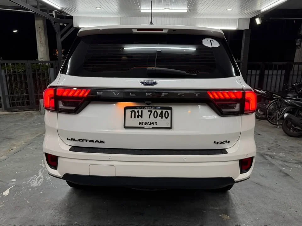 2023 Ford Everest III 2