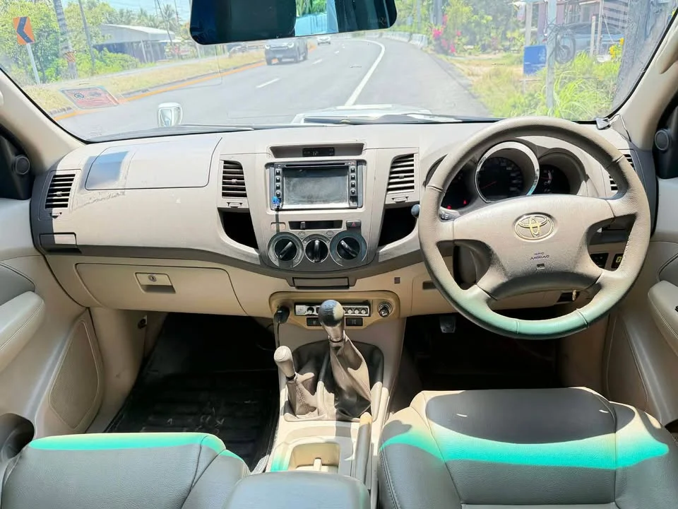 2005 Toyota Fortuner I 2