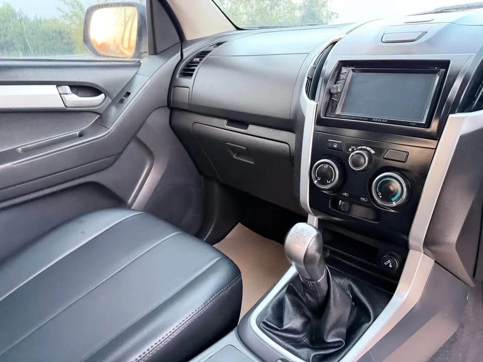 2013 Isuzu D-Max II (RT) 2